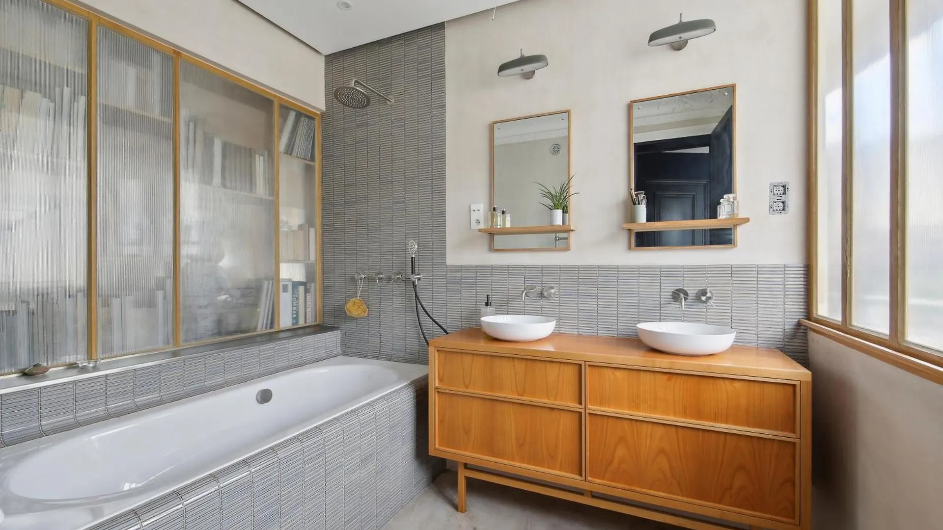 Appartement Familial 7 Personnes -Entre Opera Et Montmartre By Weekome Paris Apartment